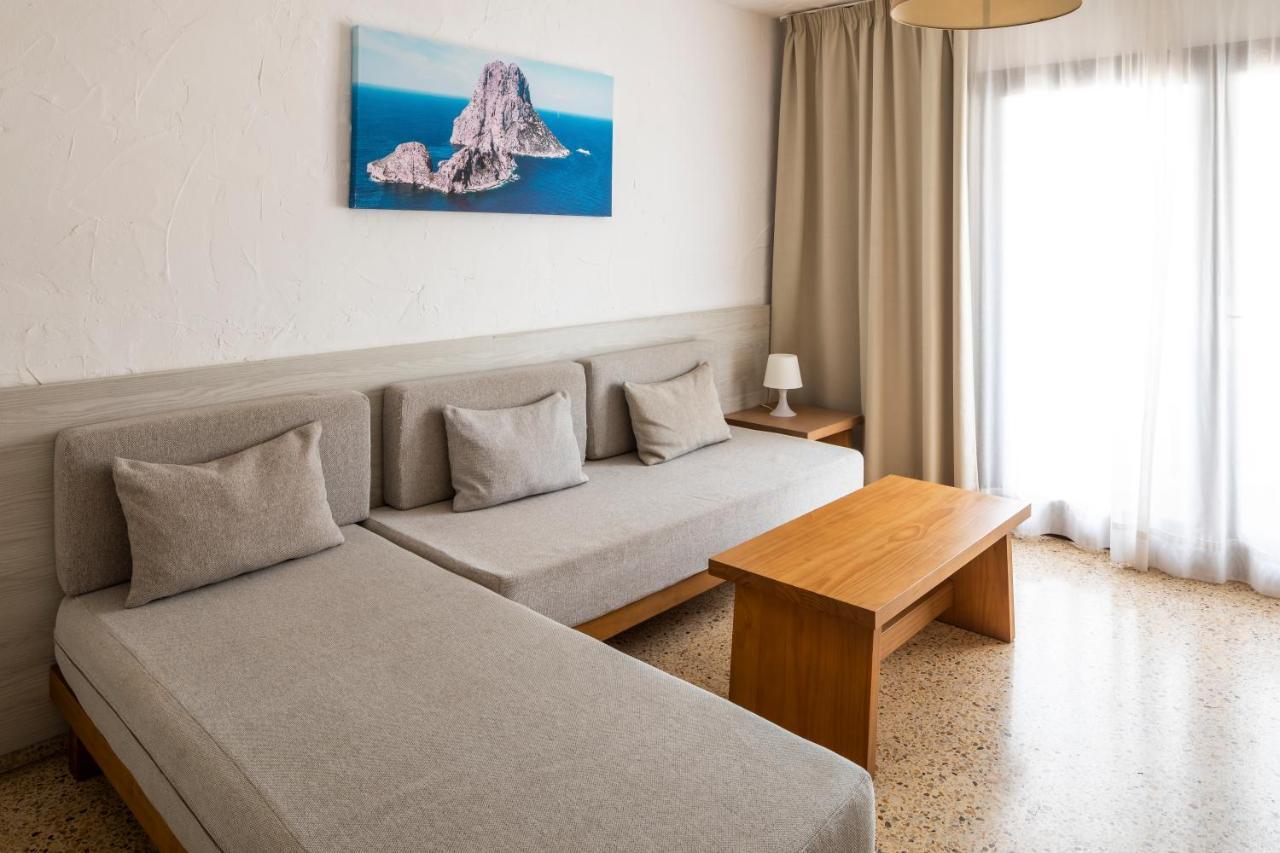 Apartamentos El Moro Sant Antoni de Portmany Екстериор снимка