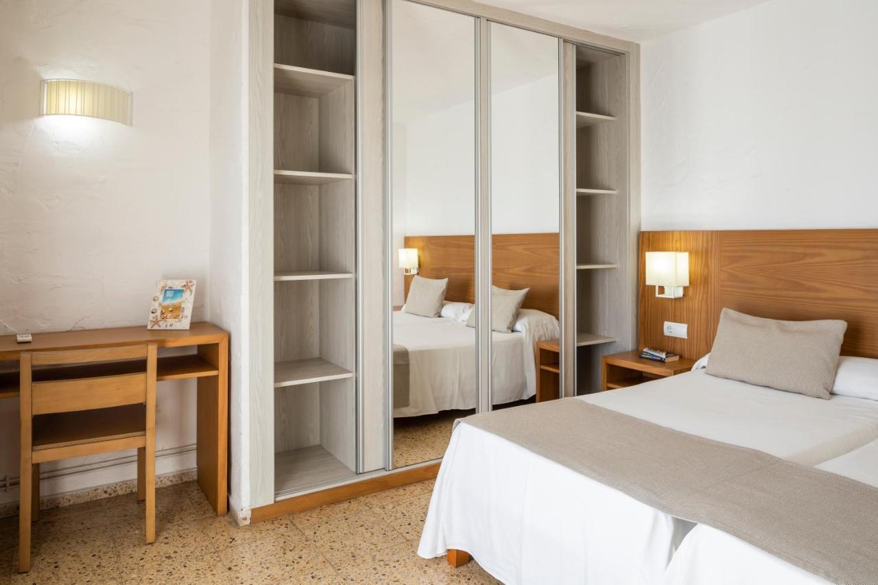 Apartamentos El Moro Sant Antoni de Portmany Екстериор снимка